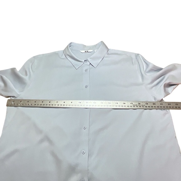 UNIQLO Rayon Pale Blue Long Sleeve Button Front Blouse US Sz XL - Picture 6 of 11